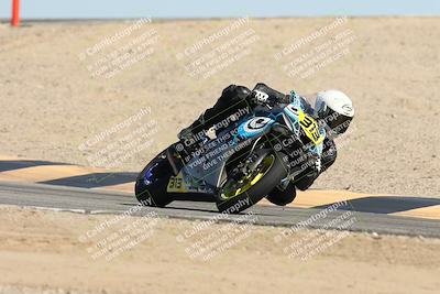 media/Oct-04-2025-CVMA (Sat) [[408bcdd6e4]]/Race 10-Amateur Supersport Middleweight/